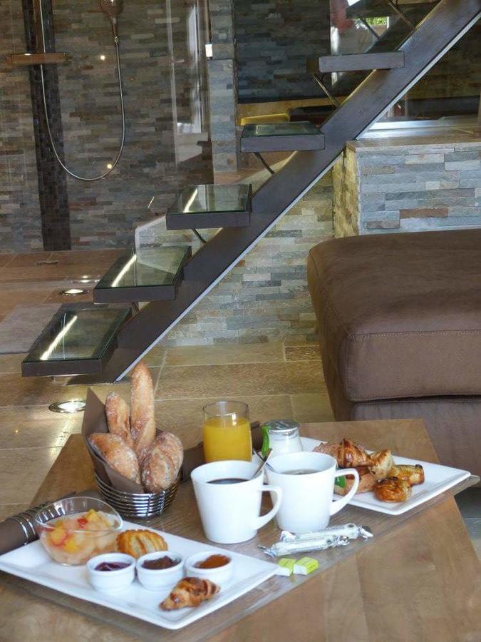 L'Eveil Des Sens Otel Châteauneuf-le-Rouge Dış mekan fotoğraf