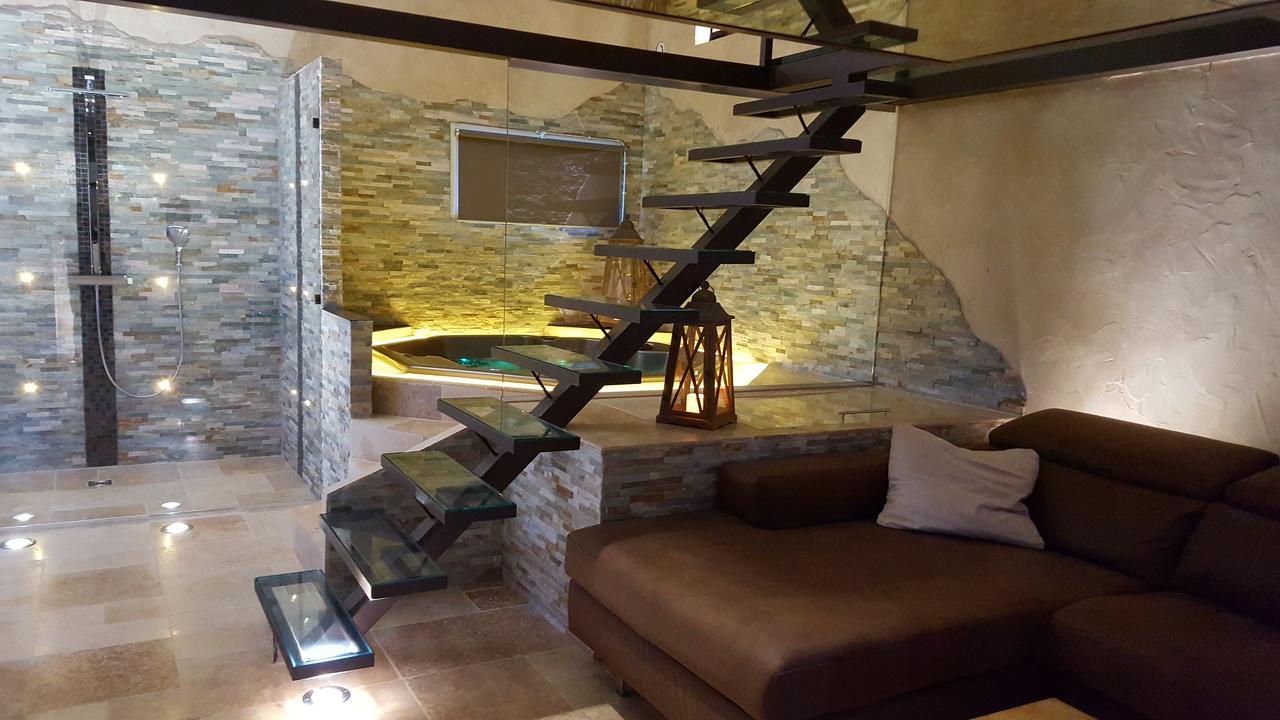 L'Eveil Des Sens Otel Châteauneuf-le-Rouge Dış mekan fotoğraf